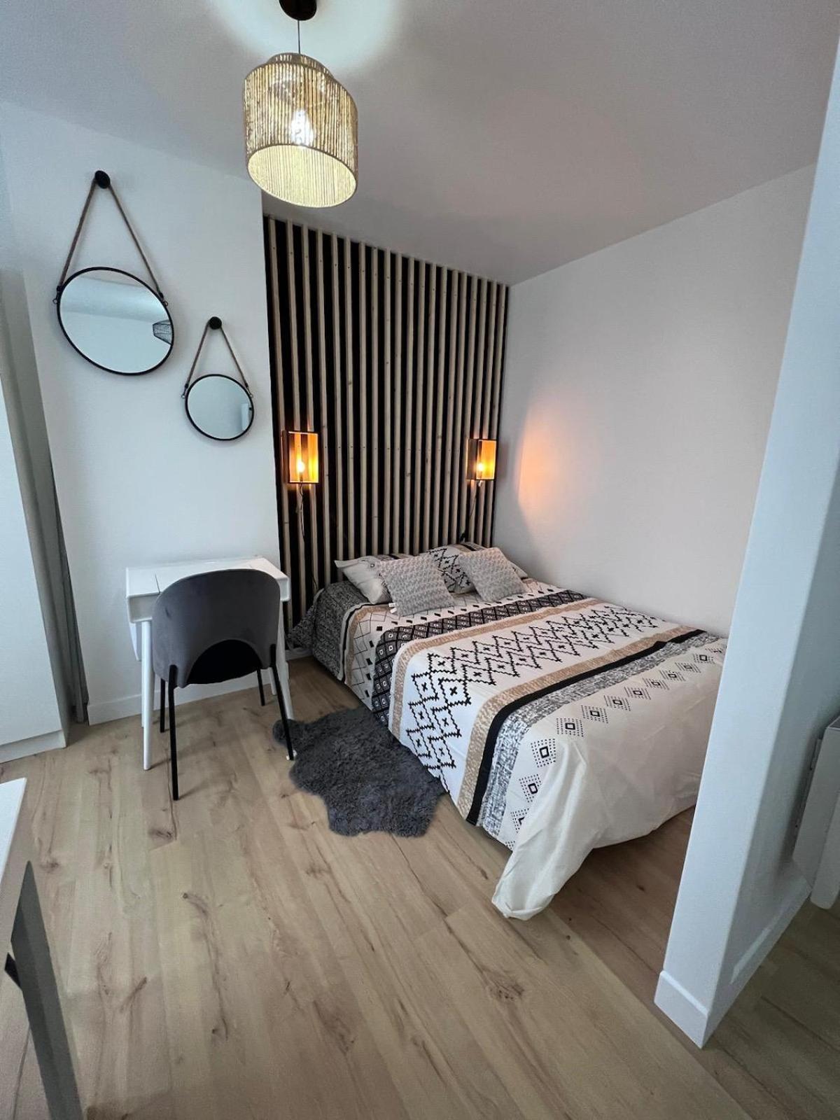 Studio A Deux Pas De Paris Levallois-Perret Exterior foto